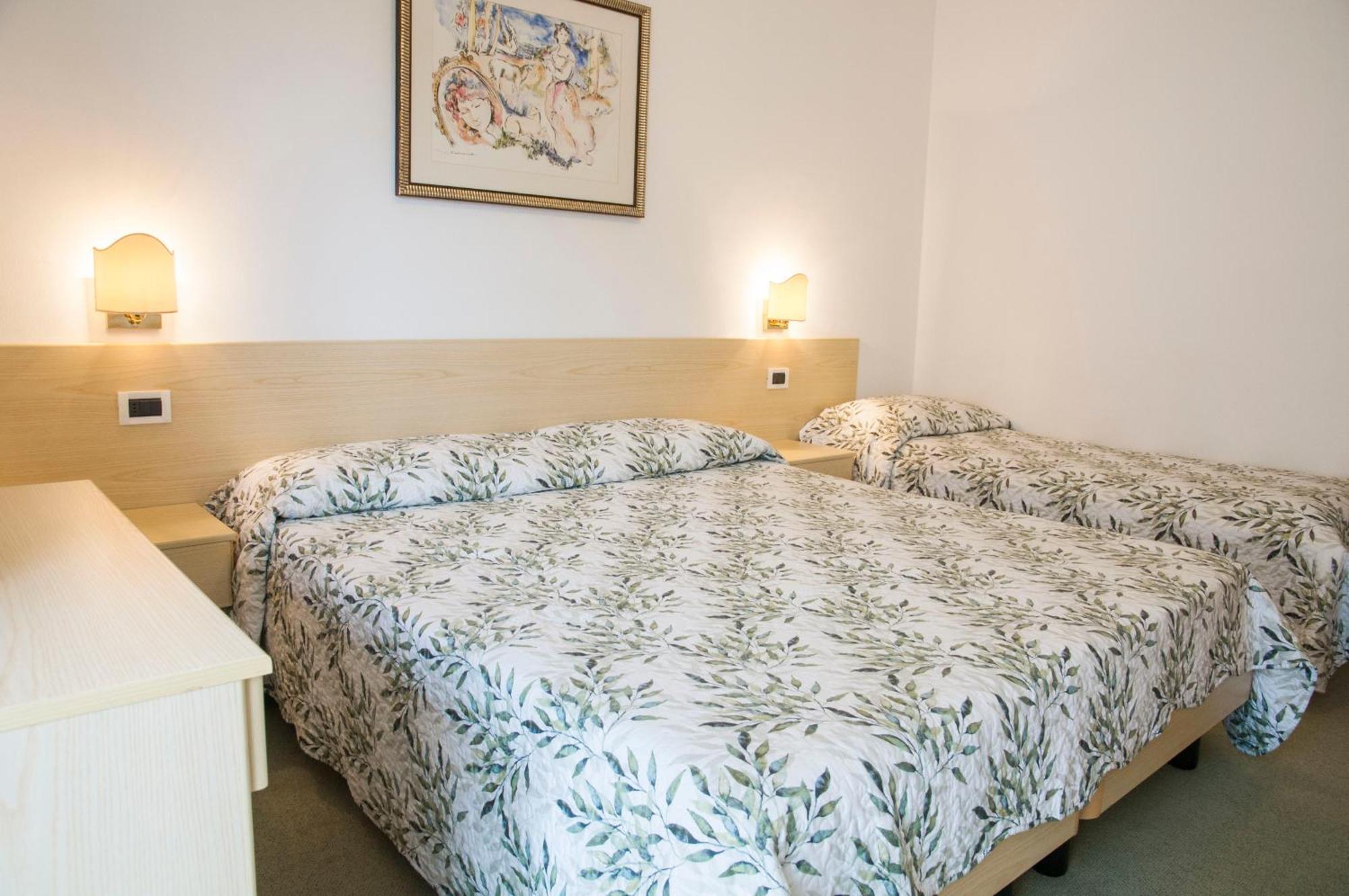 Garni Mariolina Bed & Breakfast Falcade Exterior photo