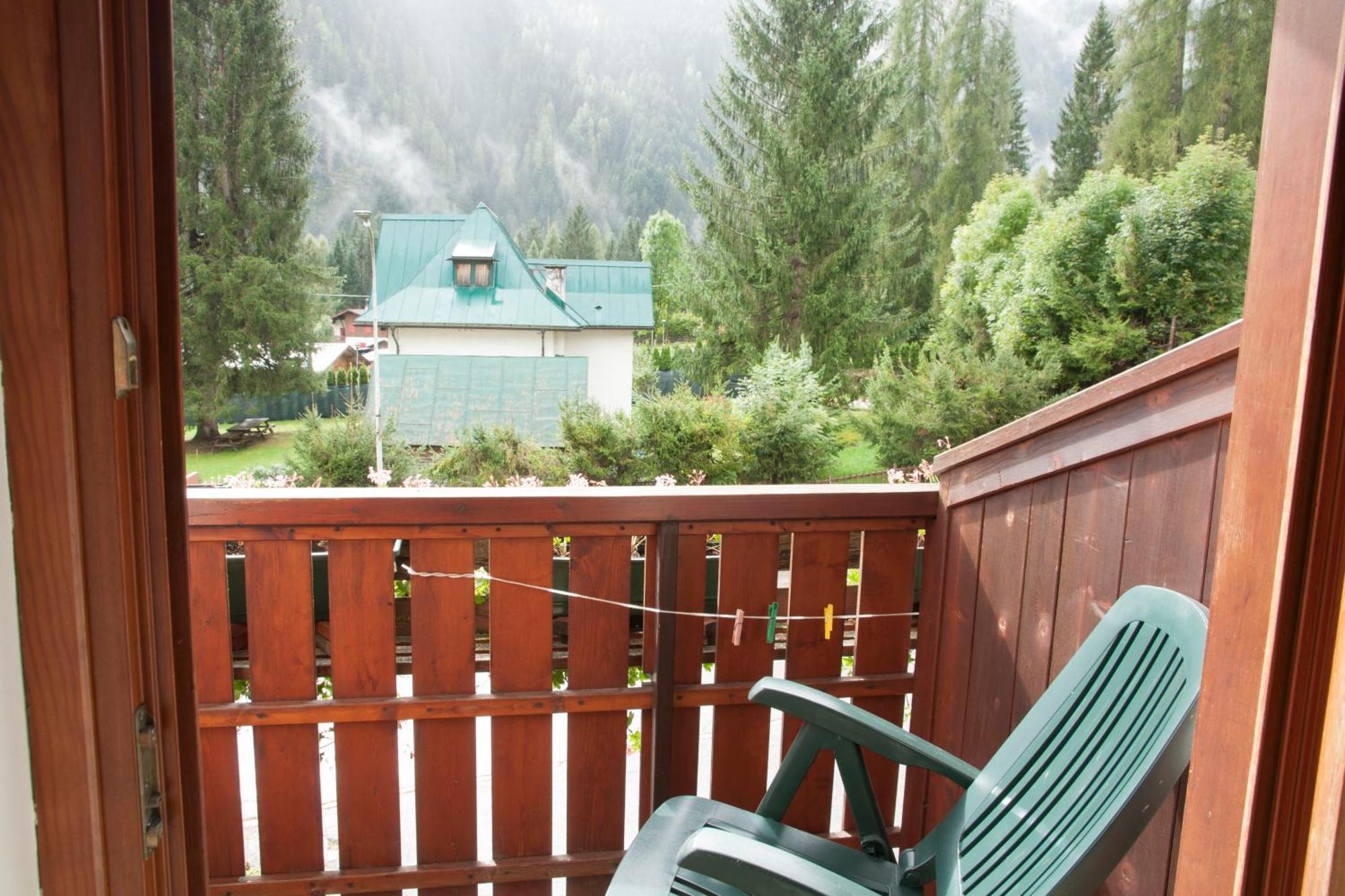 Garni Mariolina Bed & Breakfast Falcade Exterior photo