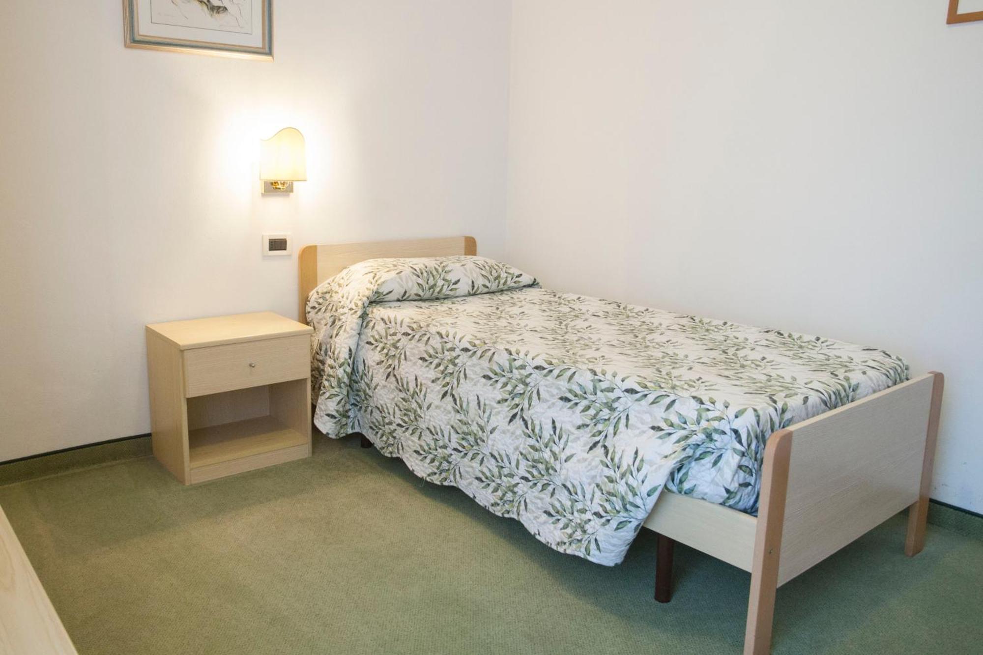 Garni Mariolina Bed & Breakfast Falcade Exterior photo